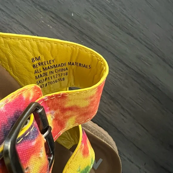 Tie Dye Sandals - Picture 5 of 5